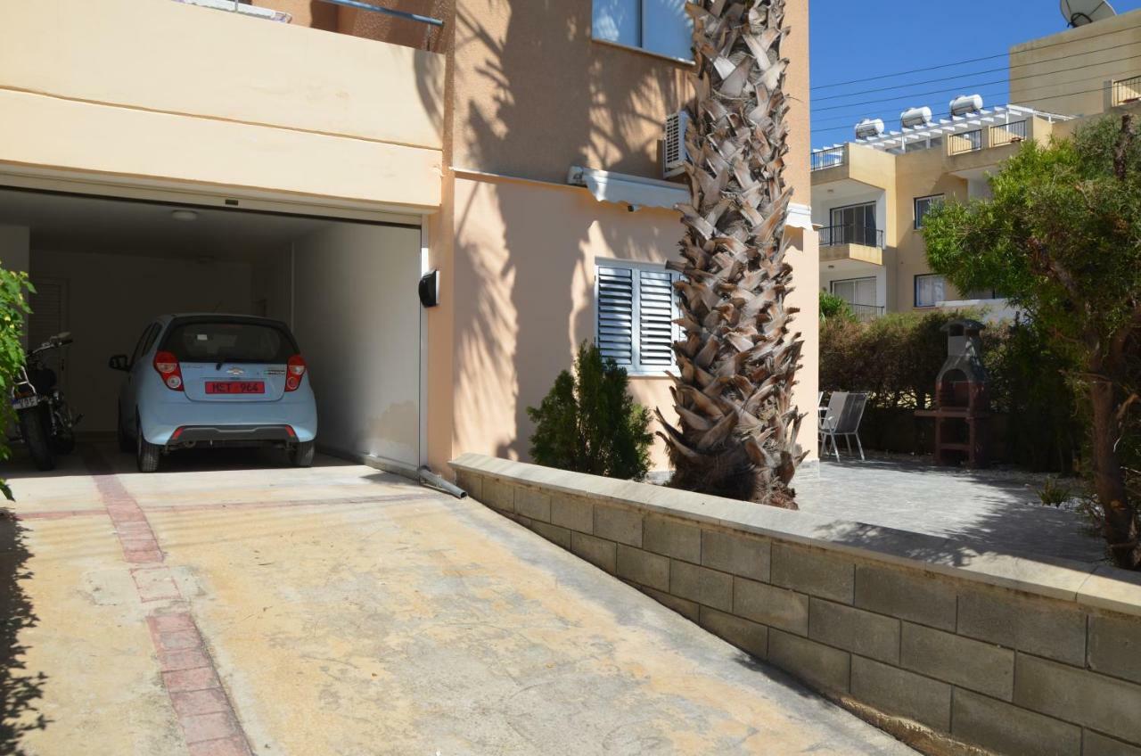 Pafia Sunbeach Townhouse Paphos Exterior foto